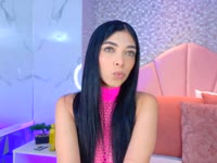 Darling, we will live a unique and exclusive private experience, a show full of sweetness and passion. With the perfect combination of tenderness and sensuality, I will make you feel special every moment. From playful flirting to intense caresses.