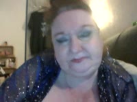 ik ben  een dame,echte MILF die dol is op aandacht en erop kickt als mannen op mijn lichaam geilen,met name jongemannen
die van rijpe vrouwen en zeker wel een mollige houd..Ik vind t dan ook echt heel spannend om een leuke chat met je aan te gaan,en sex ervaringen te delenuiteraard is t ook spannend met wat rijpere mannen,senioren benieuwd naar jullie verhalen,,,,wie weet kan ik daar nog iets van leren???ik ga NIET naakt voor cam,heb of een broekje of een bovenstukje/jurkje aanlaat immers wel wat te raden over terwijl,,,,hmmmm als je t verdient wel wat meer mag keuren van mijn rondingenBij een VIP sessie WIL IK N DILDO gebruiken als je er naar vraagt...NIET VERGETEN he???