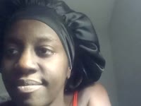 Mystérieuse et lumineuse, je suis une jeune femme noire, au charme brûlant et à l’esprit affûté.Intelligente, impétueuse et délicieusement imprévisible, j’aime jouer sur les contrastes : douceur soyeuse et autorité subtile, écoute attentive et audace assumée.Sous mon sourire sage se cache une femme entreprenante, prête à guider ou à me laisser guider selon l’humeur… Je sais être docile quand tu veux m’apprivoiser, mais aussi dominatrice lorsque tu cherches une présence qui mène la danse.Avec moi, chaque échange est un jeu délicat d’intensité, de sensualité et de complicité.Je t’écoute, je te ressens… et je prends les devants quand tu n’oses plus respirer.Si tu aimes les femmes qui captivent autant par leur esprit que par leur charme…Bienvenue dans mon univers.