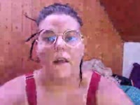 Nyrelis, 33 anos, provocação suave e feminilidade assumida.Aqui, nada de fingimentos: sou uma mulher inteira, sensual, às vezes submissa, às vezes dominadora.Não faço shows em série. Crio experiências.Você está aqui para sentir algo diferente? Bem-vindo.Não sou atriz. Sou uma tentação.