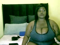 Bubbly shorty,  open minded. Marble sparkling eyes that are appealing and seductive.  Ready to mingle.