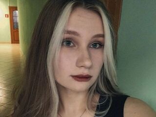 girl chat room DorthyZurkus