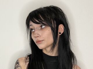 nude webcamgirl photo IzettaBishel
