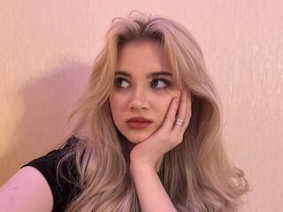 voyeur web cam LatoyiaCanpos