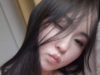 hot strip tease cam LauriMoradel