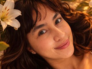 naked cam girl masturbating with vibrator MarieLima