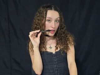 free live webcam chat MarthiAdams