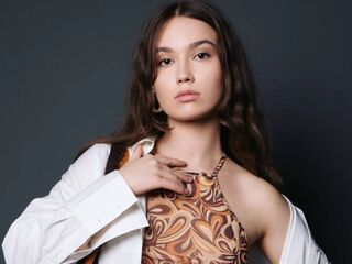 webcam strip tease show MauraHoese