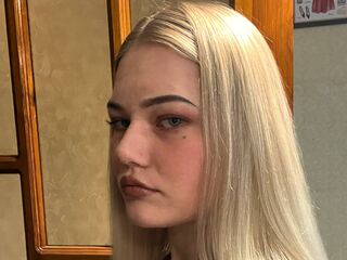 webcamgirl chat NicolynMoore