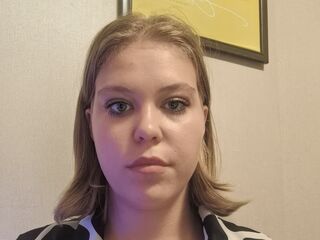 kinky cam picture SaturninaLeavitt