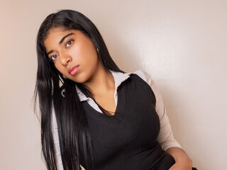 live strip tease show AriiDuval