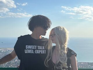 naked camcouple masturbating LucilleAndMoriah