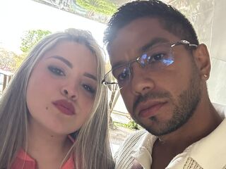 naughty cam girl giving blowjob NicoleandTim