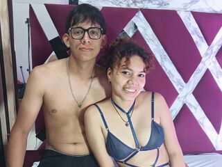 free videochat RoberAndLucy