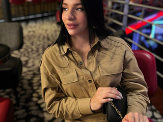 webcam chat room AliceLeighan