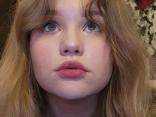 cam strip tease AlisiaTompson