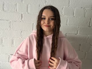 naughty camgirl masturbating with dildo AlissaCanepa