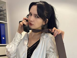 cam girl masturbating with dildo AlisseKen