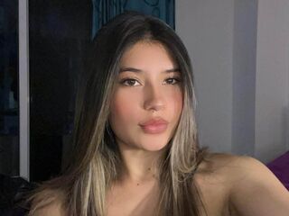 chat with cam AmberCardona