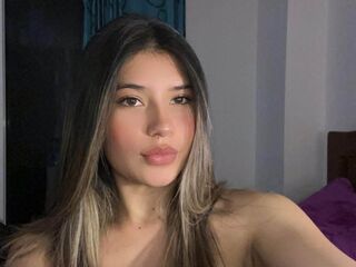 girl chatroom AmberDavalos