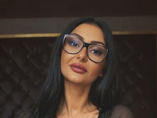 cam girl playing with dildo AmnaMoon