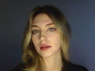 live chat room AmyHuckabey