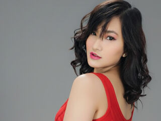 cam girl playing with dildo AngelaQuinn