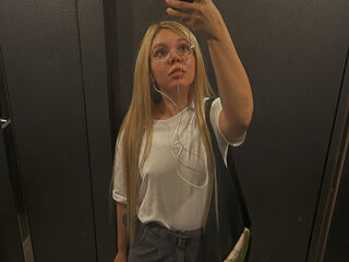 mastubating web cam girl AnnaSebastian