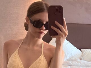 cam girl webcam AureliaThorn