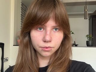 webcamgirl live sex BeulaBenskin