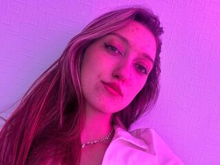 camgirl chatroom BrandieBeninati