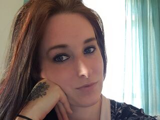 naughty camgirl masturbating with dildo BrookeMoon