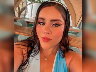 hot cam girl masturbating with sextoy CamilJoness