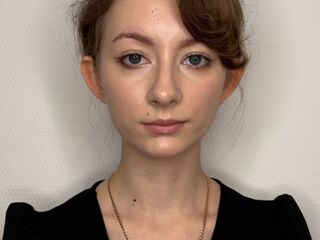 naked camgirl gallery CandiKays