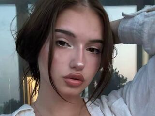 free nude live show CarlosRayna