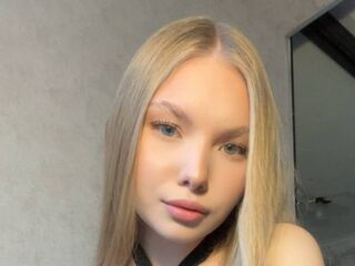 naked webcam girl masturbating CarolineNine