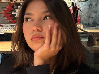 webcamgirl sex chat CelsaCoty