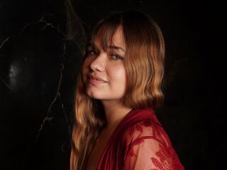 free jasmin cam CharlotBlonde