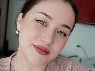 naked girl with webcam fingering pussy CharyBingg