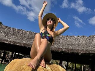 camgirl fingering pussy ClarettaPittmann