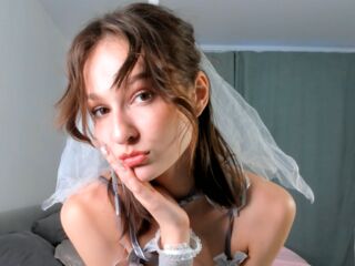 sex webcam chatroom ClementinaDrouin