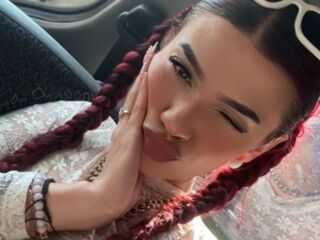 camslut fingering shaved pussy ClhoeOwen