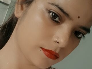 camgirl CutePriyaa