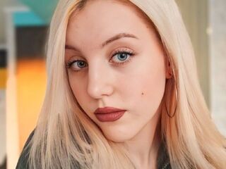 fingering camgirl DainaMatko