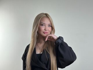 naked girl with cam fingering DaphneBaczewski