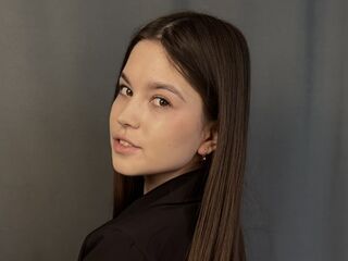 camwhore picture DarlineAugeri