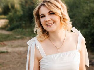 hot girl cam picture DemetriceAkpan