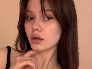 camwhore masturbating with dildo DeniseBonnel