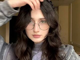 closeup cam DianneBrowie