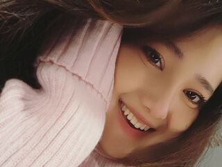 beautiful webcamgirl DianneDi